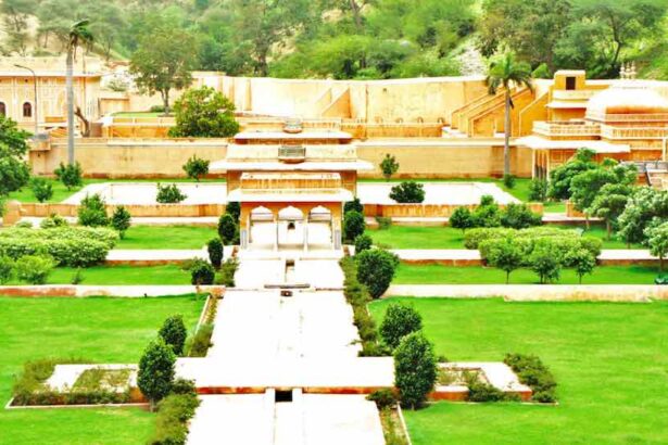 Sisodia Rani Palace and Garden, Jaipur
