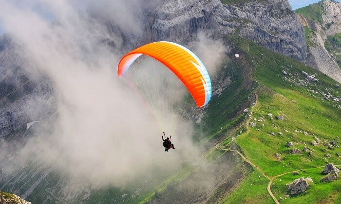 Paragliding Spots in India